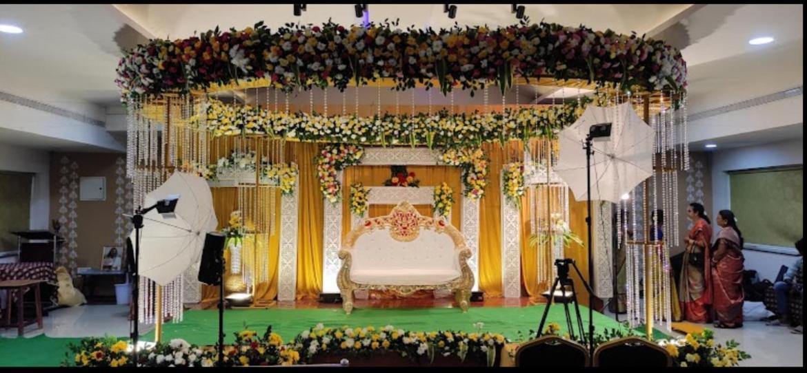 Varada Nagavali Hotel Srikakulam Eksteriør billede